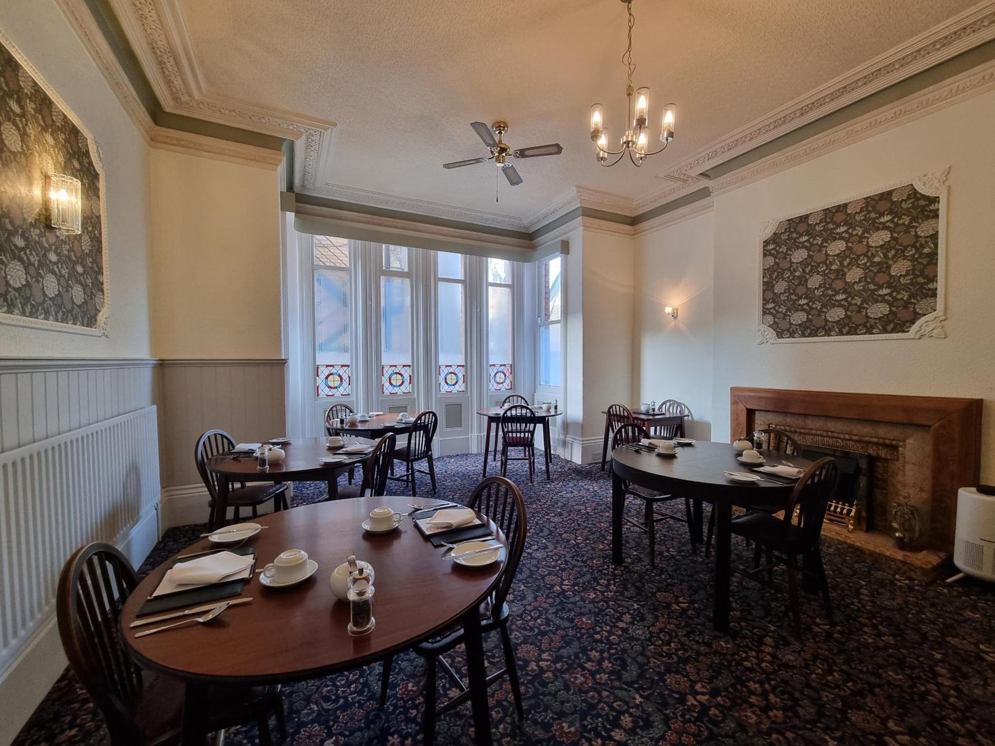The Cavendish Hotel Scarborough Ngoại thất bức ảnh