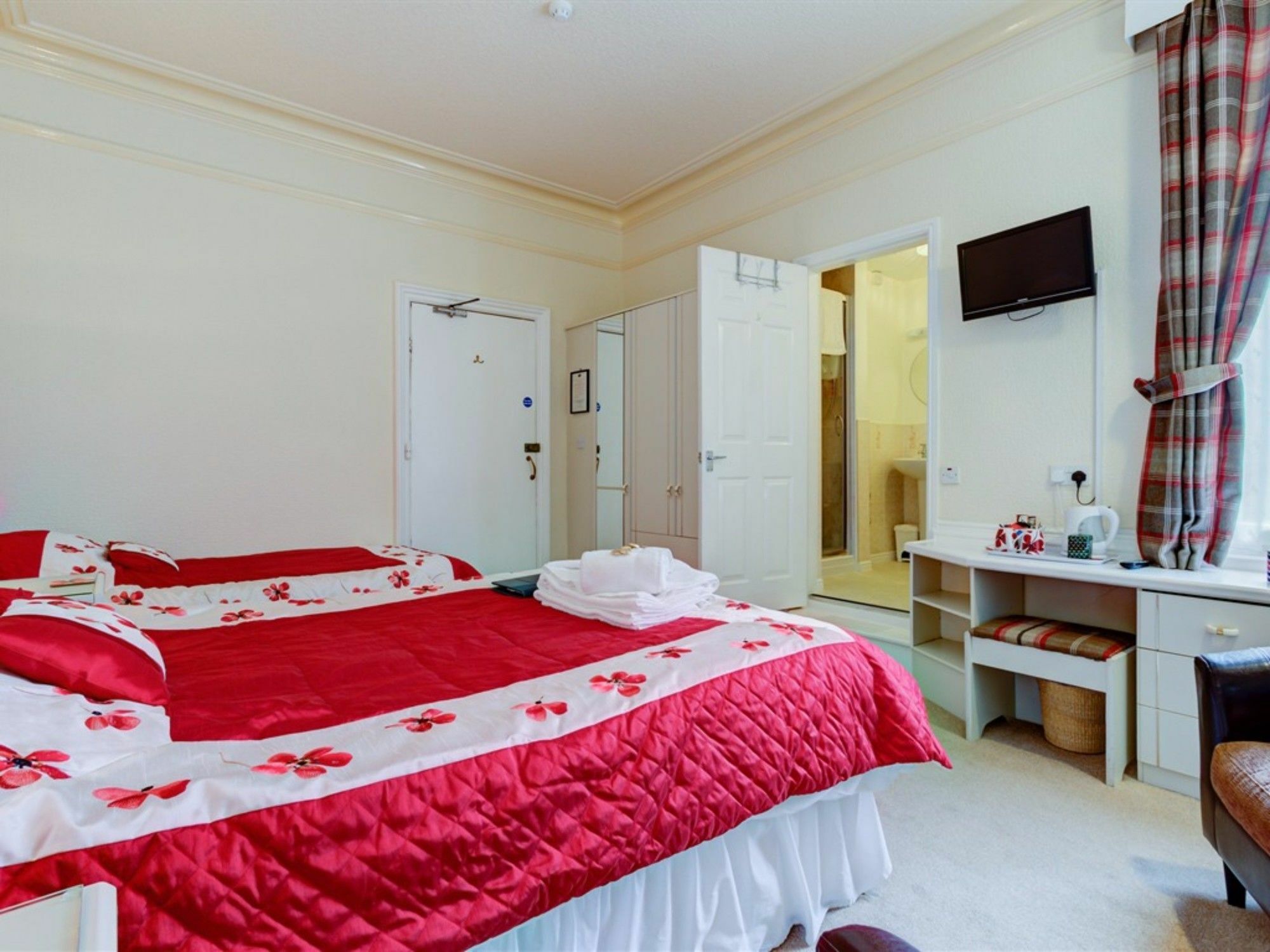 The Cavendish Hotel Scarborough Ngoại thất bức ảnh